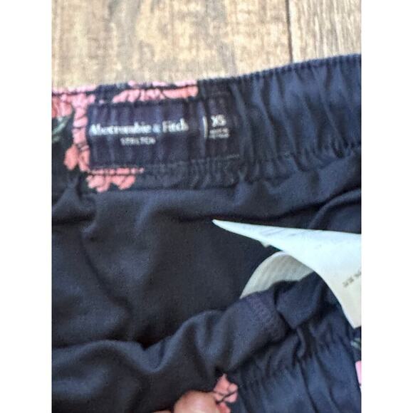 Abercrombie & Fitch Men's Floral Stretch Drawstring Lined Swim Trunks Size XL - Picture 4 of 5